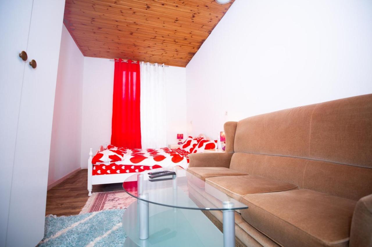 Agreable Chambre Sur Liege Avc Parking Et Wifi Gratuit Exterior foto
